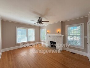409 Grandin Rd in Charlotte, NC - Building Photo - Building Photo