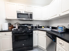 2033 2nd Ave in New York, NY - Building Photo - Building Photo