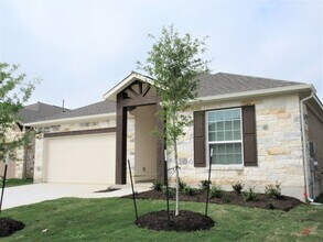 1017 Sundrops St in Leander, TX - Building Photo - Building Photo