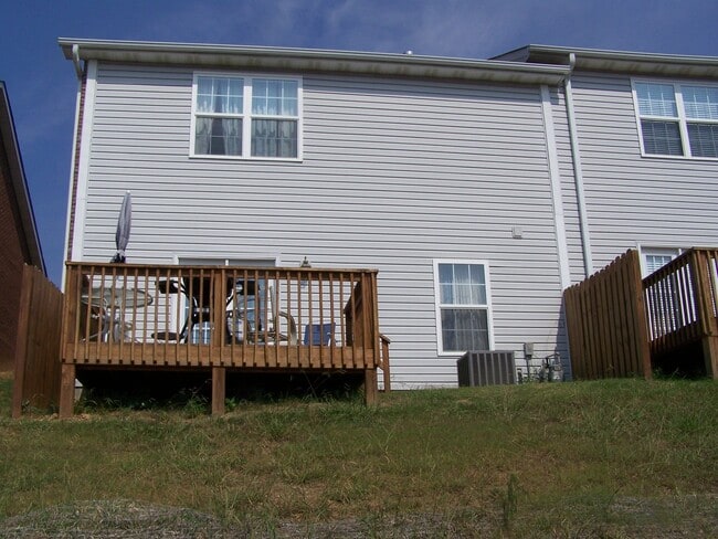 1132 Harbin Ridge Ln in Knoxville, TN - Building Photo - Building Photo