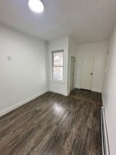 225 Burgess Pl in Passaic, NJ - Foto de edificio - Building Photo