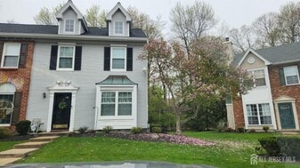 24 Albury Way in North Brunswick, NJ - Building Photo