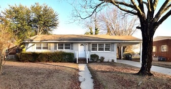 205 S Mayo St in Rocky Mount, NC - Building Photo