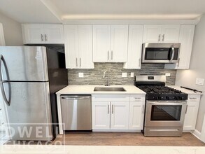 4111 N Lincoln Ave, Unit 1 in Chicago, IL - Building Photo - Building Photo