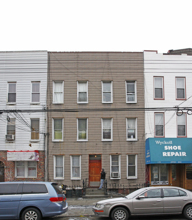 177 Wyckoff Ave in Brooklyn, NY - Building Photo - Building Photo