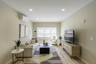 Prentice Place in North Grafton, MA - Building Photo - Interior Photo