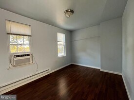 425 N 41st St in Philadelphia, PA - Building Photo