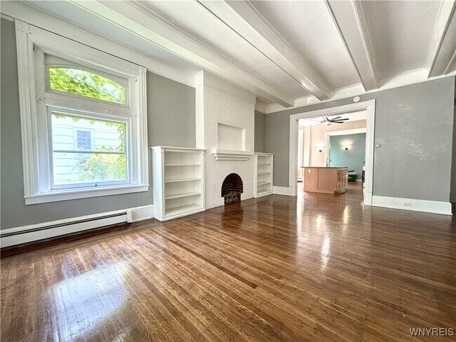 42 Richmond Ave in Buffalo, NY - Building Photo - Building Photo