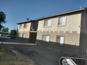 3233 W Melvin St in Phoenix, AZ - Building Photo - Building Photo