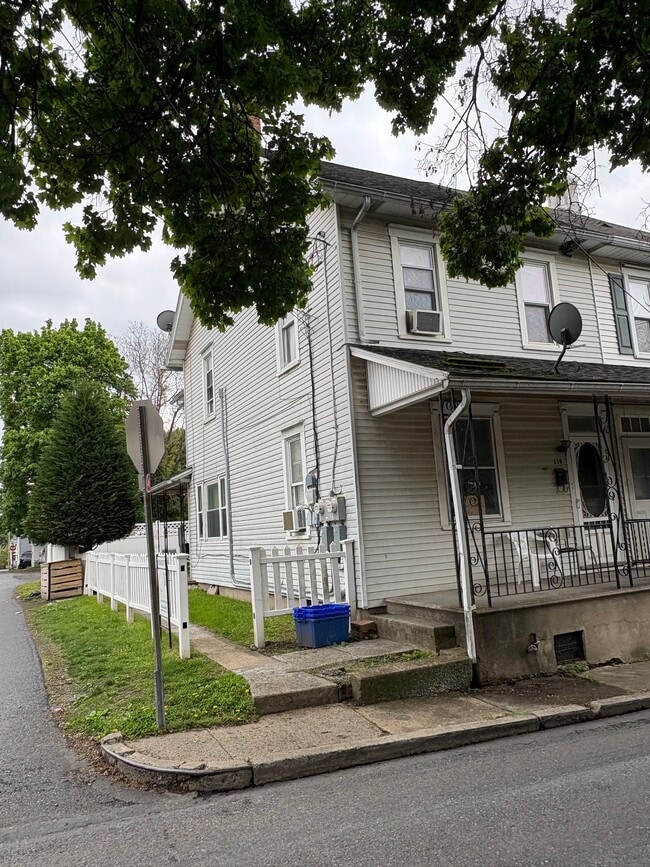 119 School St