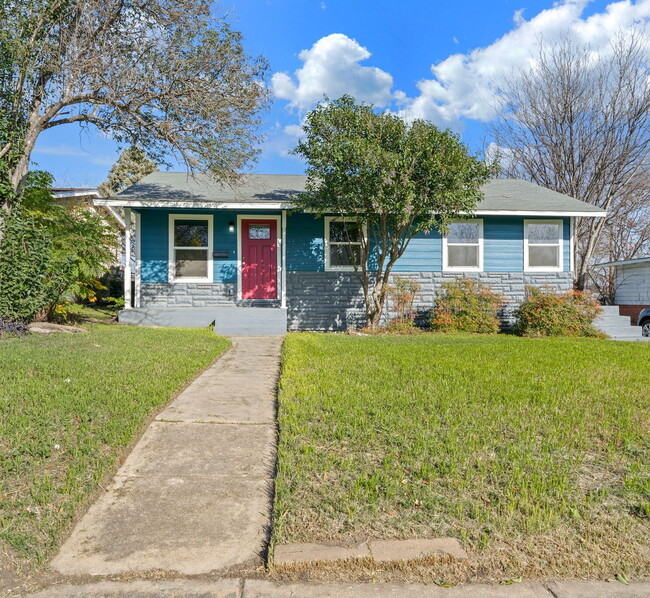 property at 151 Morningview Dr