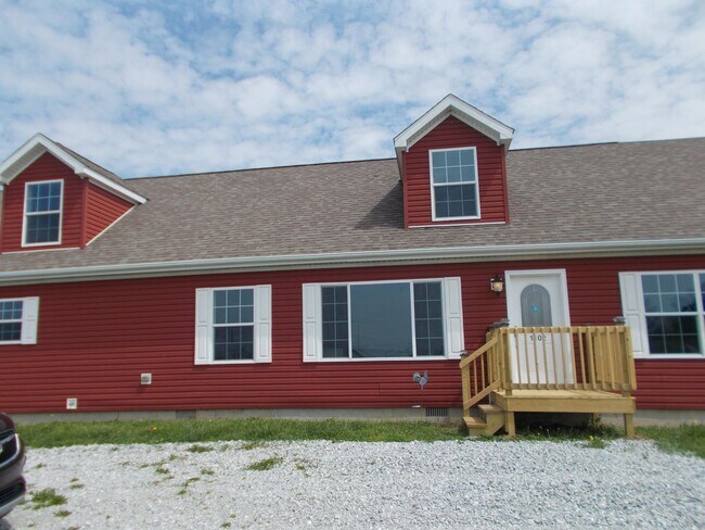 1102 Highland Rd in Richmond, IN - Building Photo - Building Photo