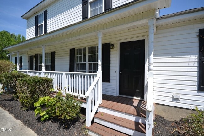 17 Brantley Cir in Smithfield, NC - Foto de edificio - Building Photo