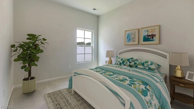 153 Pembroke St in Lehigh Acres, FL - Building Photo - Building Photo