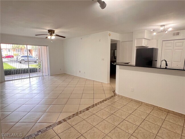 8235 Ibis Club Dr in Naples, FL - Building Photo - Building Photo
