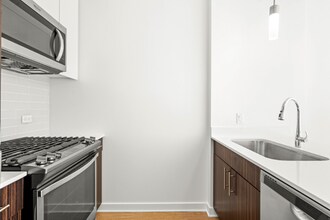 178 N Garland Ct in Chicago, IL - Foto de edificio - Building Photo