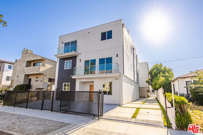 property at 5251 Agnes Ave
