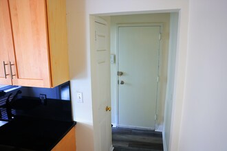 19914 32nd Ave in Flushing, NY - Building Photo - Building Photo