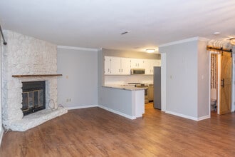 7887 Kinglet Rd in Connelly Springs, NC - Building Photo - Building Photo