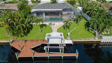 3339 SE 16th Pl in Cape Coral, FL - Building Photo - Building Photo