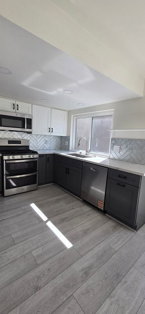 2061 Redlands Blvd in Redlands, CA - Building Photo - Building Photo