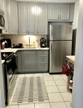 6 D Pineview Dr in Branford, CT - Building Photo - Building Photo