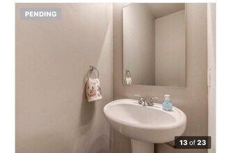 10233 Hidden Village Dr in Oklahoma City, OK - Building Photo - Building Photo