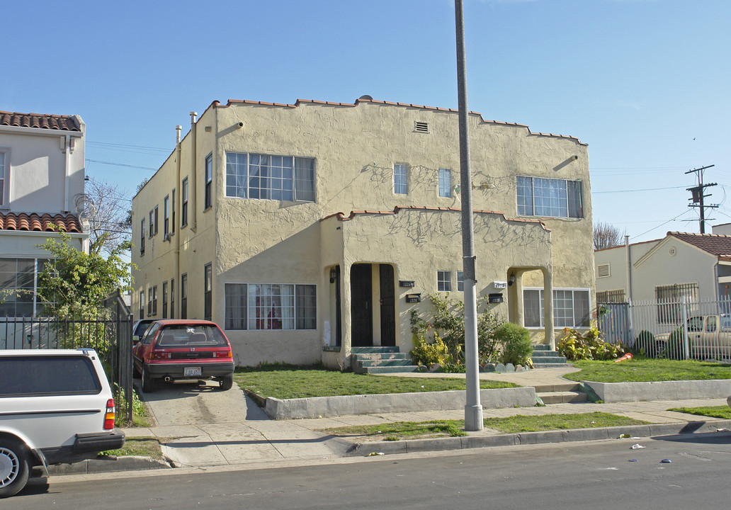 1326 S Bronson Ave in Los Angeles, CA - Building Photo