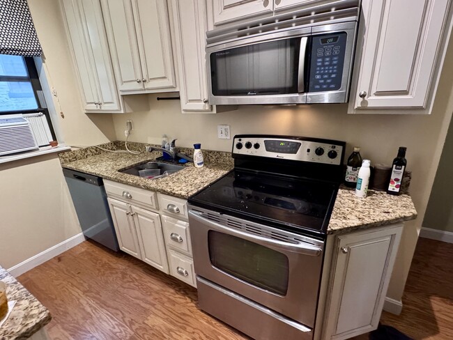 317 Summit Ave, Unit 3 in Boston, MA - Building Photo - Building Photo