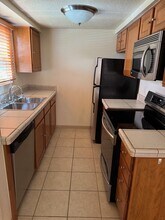 2210 Miguel Chavez Rd, Unit 317 in Santa Fe, NM - Building Photo - Building Photo