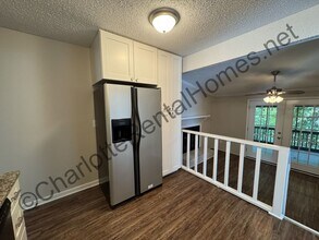 7209 Tall Tree Ln in Charlotte, NC - Building Photo - Building Photo