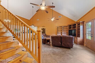 2073 French St in Ville Platte, LA - Building Photo - Building Photo