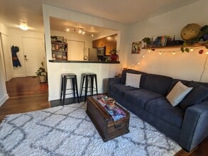 700 E Denny Way, Unit 311 in Seattle, WA - Building Photo - Building Photo