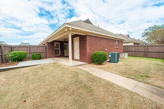 8740 Lindsey Ln in Montgomery, AL - Building Photo - Building Photo