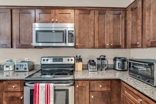 9411 N Adrian Ave in Kansas City, MO - Building Photo