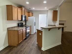 1540 Bradley Blvd in Savannah, GA - Foto de edificio - Building Photo