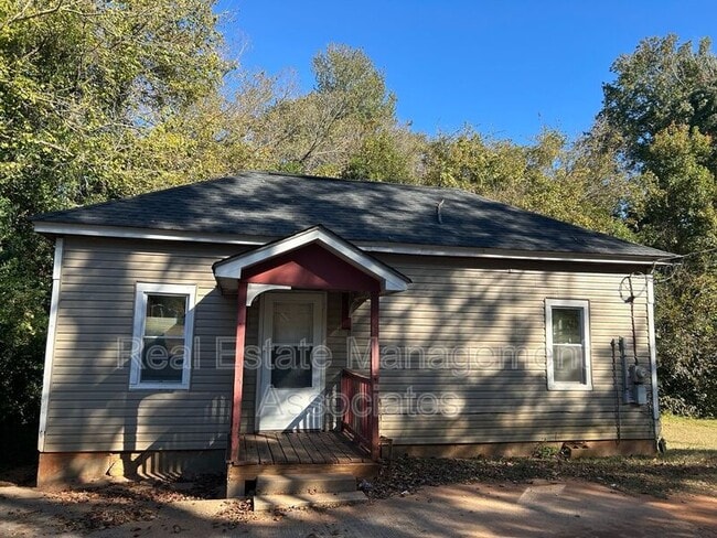 property at 232 N 15th St