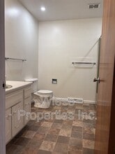 408 Amherst Dr in Sherman, IL - Building Photo - Building Photo