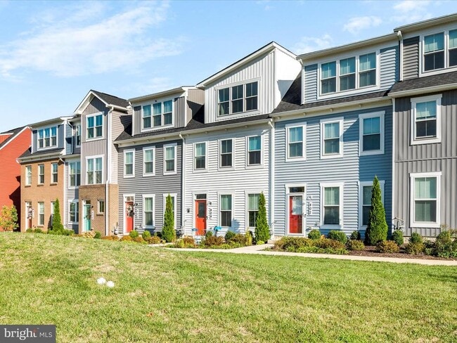 property at 404 Waverley Dr