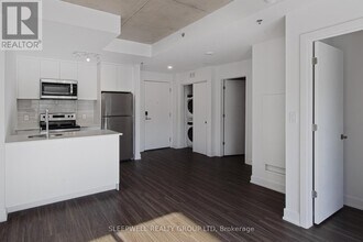 820 Archibald St in Ottawa, ON - Building Photo - Building Photo