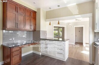 22 S Lowell St in Portland, OR - Building Photo - Building Photo