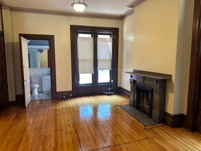 33 Moreland St, Unit #1 in Boston, MA - Building Photo - Building Photo
