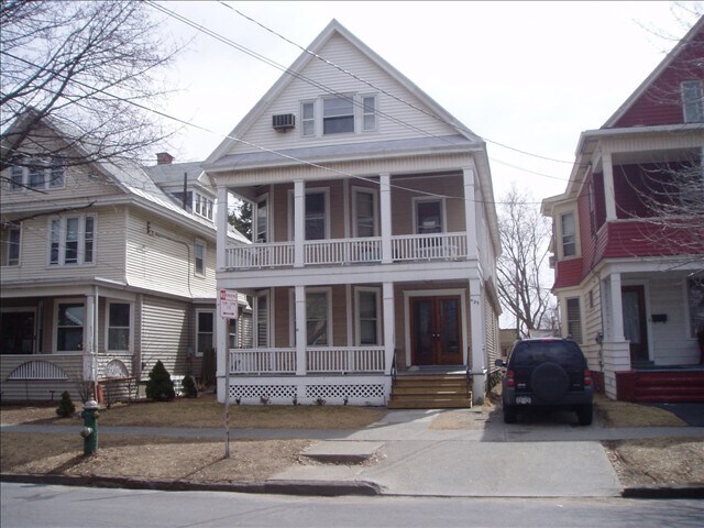429 Manning Blvd, Unit Two in Albany, NY - Building Photo