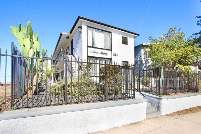 313 N Union Ave in Los Angeles, CA - Building Photo - Primary Photo