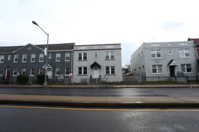 1717 W Virginia Ave NE in Washington, DC - Building Photo - Building Photo