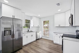 7328 Janita Dr in Mobile, AL - Building Photo - Building Photo