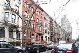 Converted to SFR in New York, NY - Building Photo