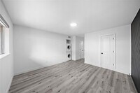 1106 W Tri Oaks Ln photo'