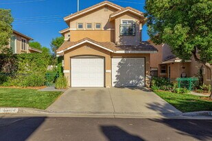 30414 Daisy Ct in Castaic, CA - Building Photo