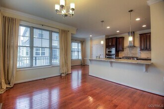 3910 Village Commons Walk in Glen Allen, VA - Foto de edificio - Building Photo
